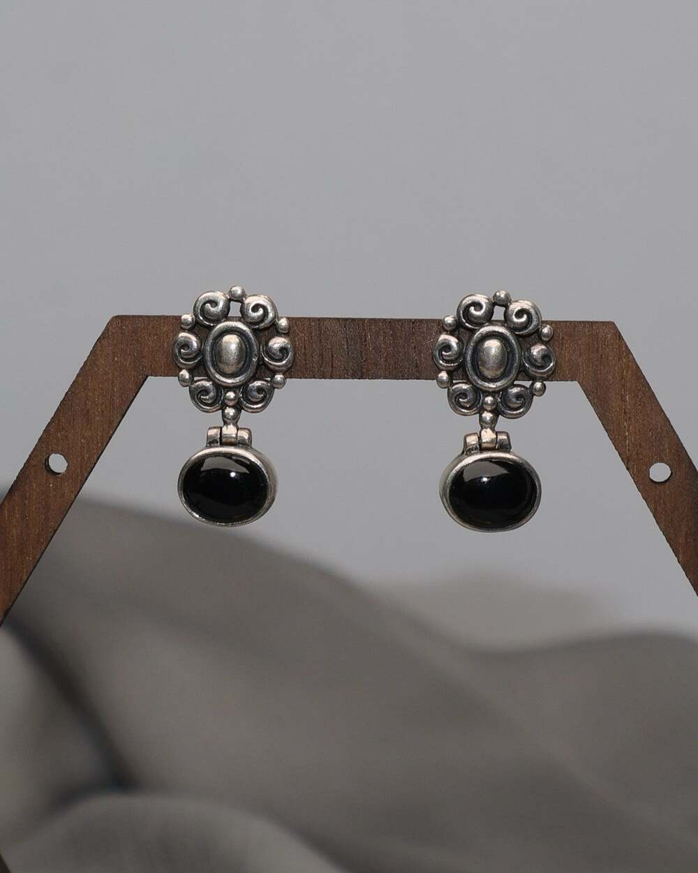 Vintage Sterling Silver Black Onyx Dangle Earrings 5.8G / 0.9in N1578